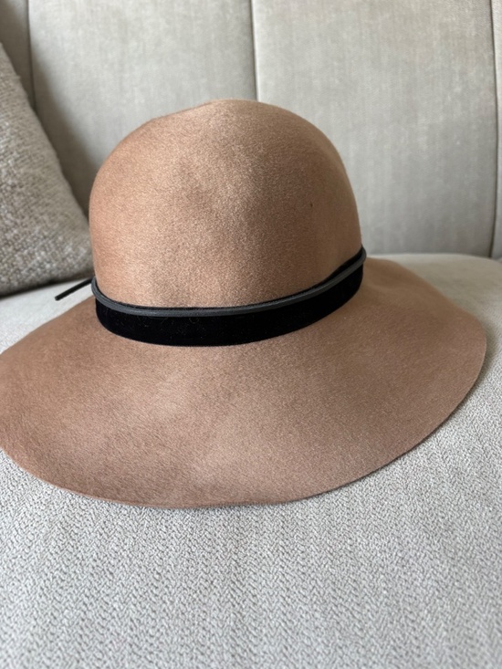 rag & bone Floppy Brim Wool Hat – Camel/Tan with Black Band (Size M)